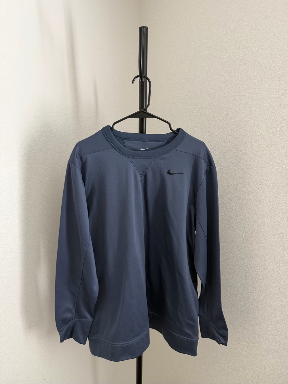Nike Men’s Navy Crew Sweatshirt